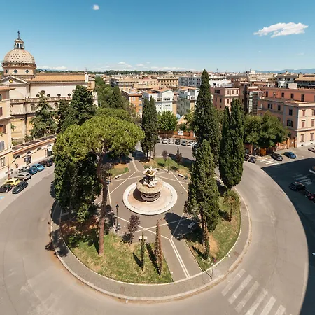 Domus Quiritum 4*