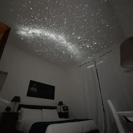 לינה וארוחת בוקר Domus Quiritum רומא