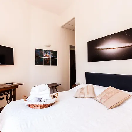 Domus Quiritum לינה וארוחת בוקר