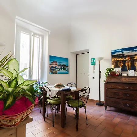 לינה וארוחת בוקר Domus Quiritum