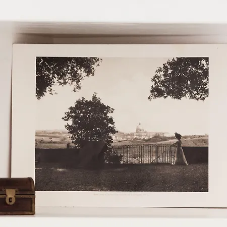 לינה וארוחת בוקר Domus Quiritum רומא