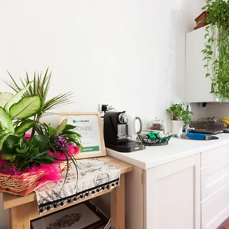 לינה וארוחת בוקר Domus Quiritum רומא