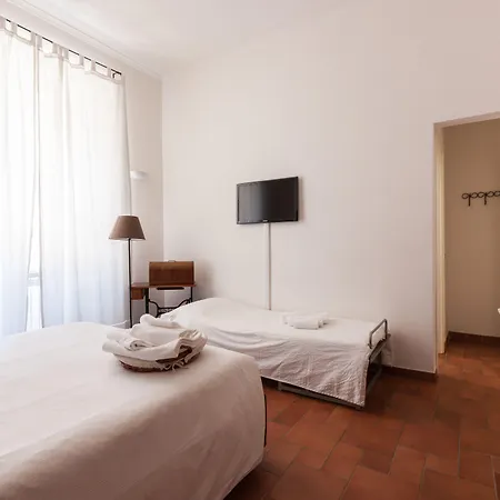 Domus Quiritum 4*